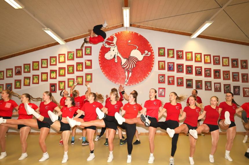 Tanzcorps Rot-Weiß Bechen im Vereinsheim